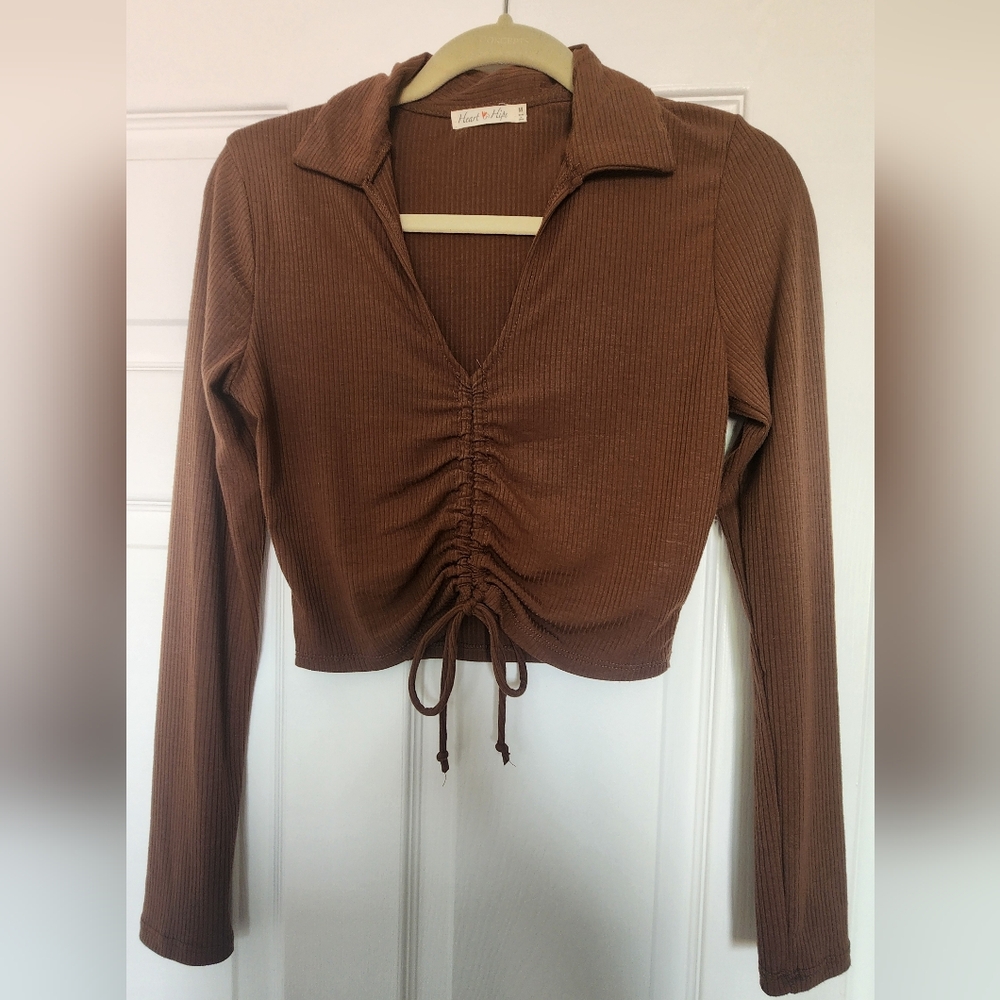 Heart Hips Brown Ruched Crop Blouse